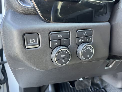 Used 2023 Chevrolet Silverado 1500 LT w/ Work Truck Package AWD/4WD image 17