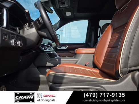Used 2025 GMC Sierra 3500 Denali Ultimate AWD/4WD image 11