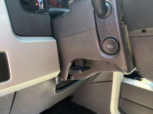Used 2013 Ford F150 FX4 w/ Luxury Equipment Group AWD/4WD image 21