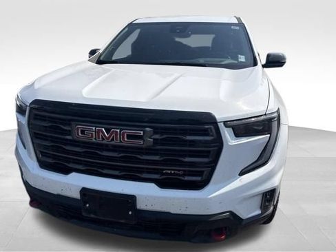 Used 2024 GMC Acadia AT4 w/ Luxury Package AWD/4WD image 4