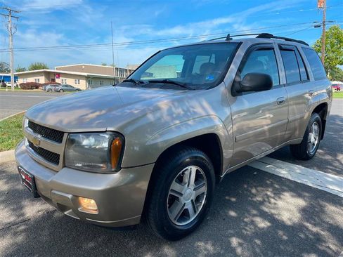 Used 2007 Chevrolet TrailBlazer LT AWD/4WD image 2