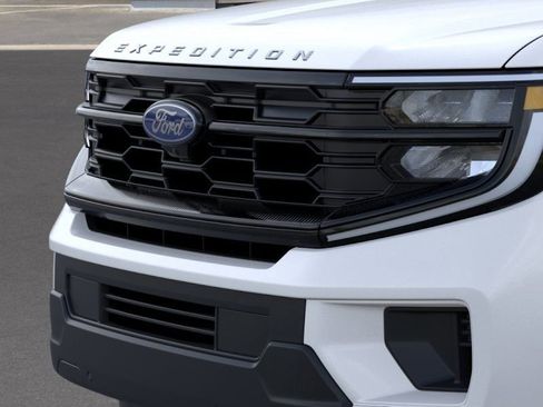 New 2026 Ford Expedition Active AWD/4WD image 17