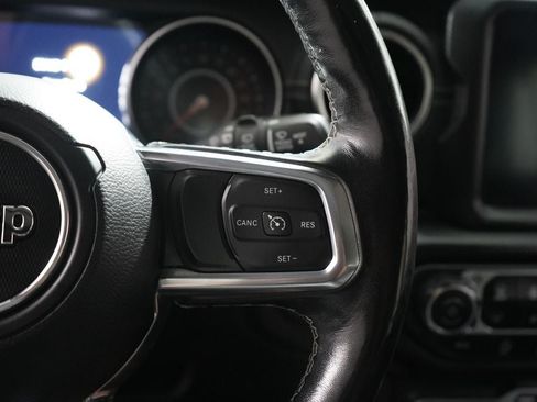 Used 2020 Jeep Wrangler Unlimited Sahara w/ Uconnect 4C Nav & Sound Group AWD/4WD image 13