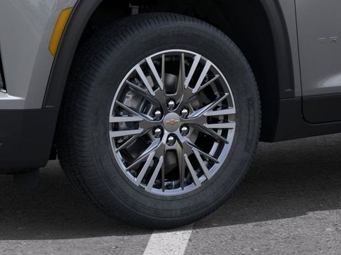 New 2026 Chevrolet Traverse LT FWD image 9