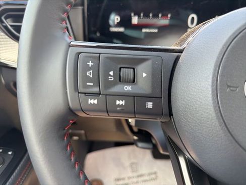 Used 2026 Nissan Kicks SR w/ Cold Weather Package AWD/4WD image 16
