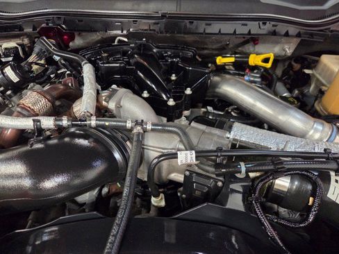 Used 2017 Ford F350 Lariat w/ Lariat Ultimate Package AWD/4WD image 97