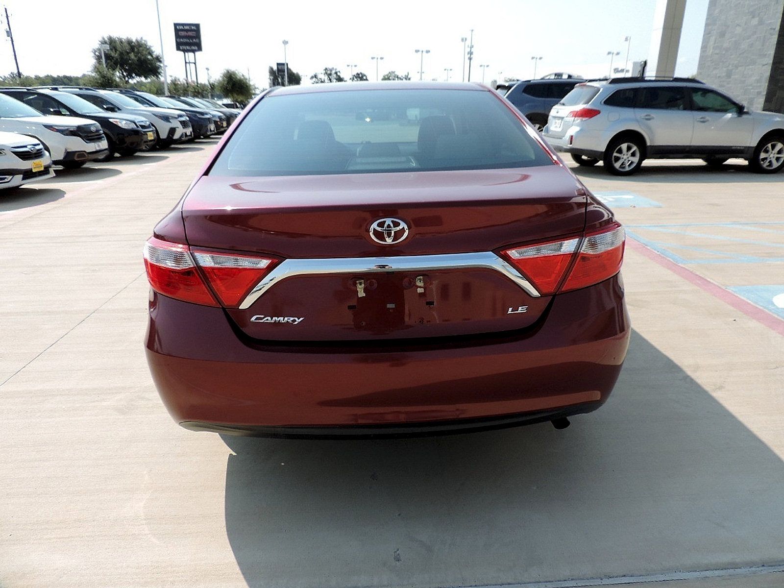 Used 2017 Toyota Camry LE FWD image 6