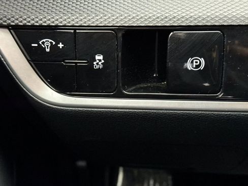 Used 2024 Kia Sportage LX image 26