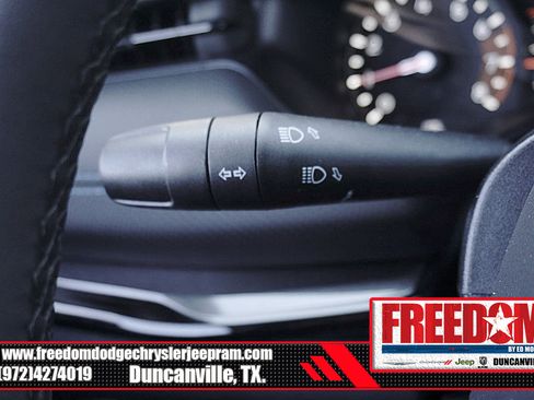 New 2026 Jeep Compass Latitude image 28