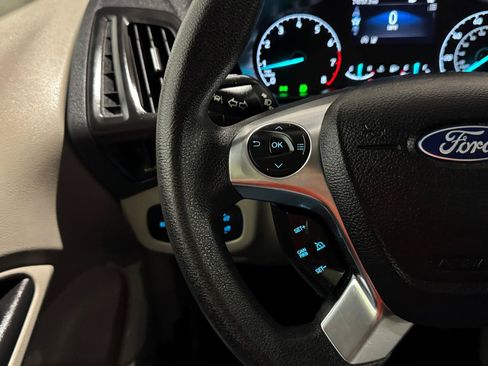 Used 2022 Ford Transit Connect XLT FWD image 21