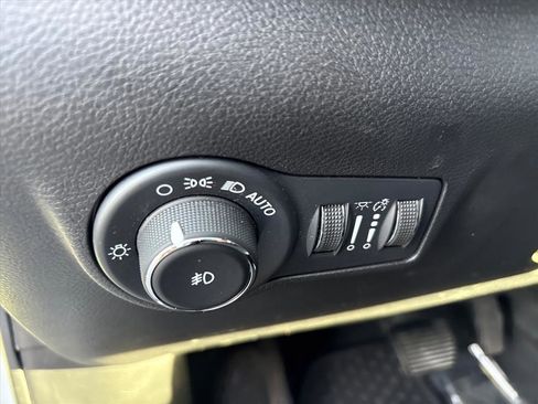 Used 2022 Jeep Compass Trailhawk w/ Trailhawk Convenience Group image 15