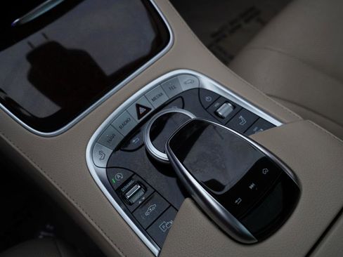 Used 2018 Mercedes-Benz S 450 S 450 Sedan image 41