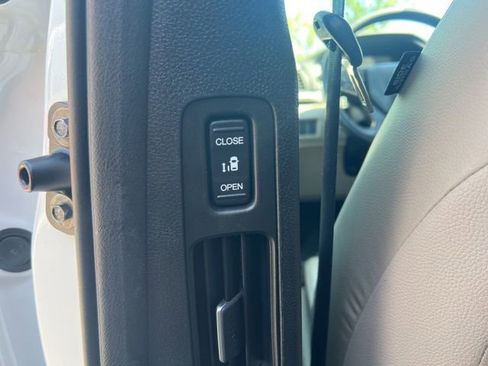 Used 2024 Honda Odyssey EX-L image 22