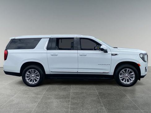 Used 2024 GMC Yukon XL SLT AWD/4WD image 6