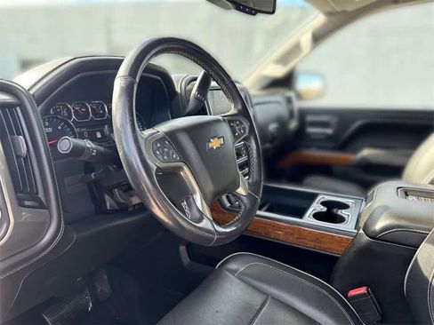Used 2017 Chevrolet Silverado 1500 High Country image 2