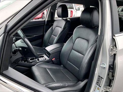 Used 2021 Hyundai Tucson Limited image 25