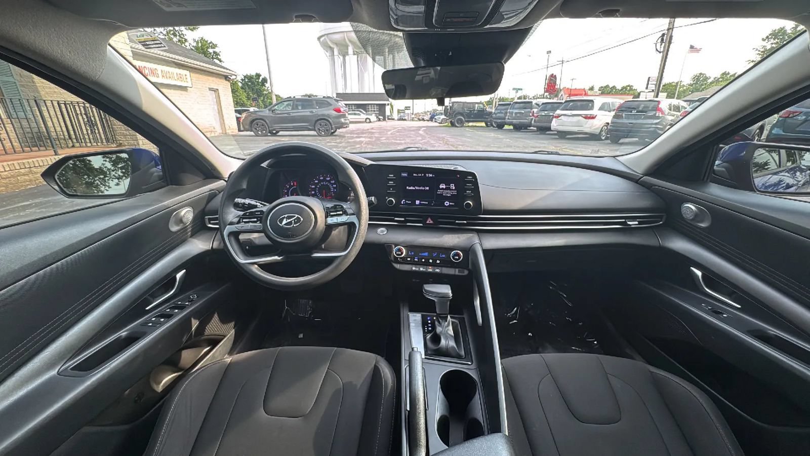 Used 2021 Hyundai Elantra SEL FWD image 9