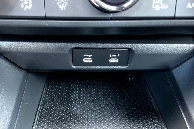 Certified 2025 Honda Accord SE image 18