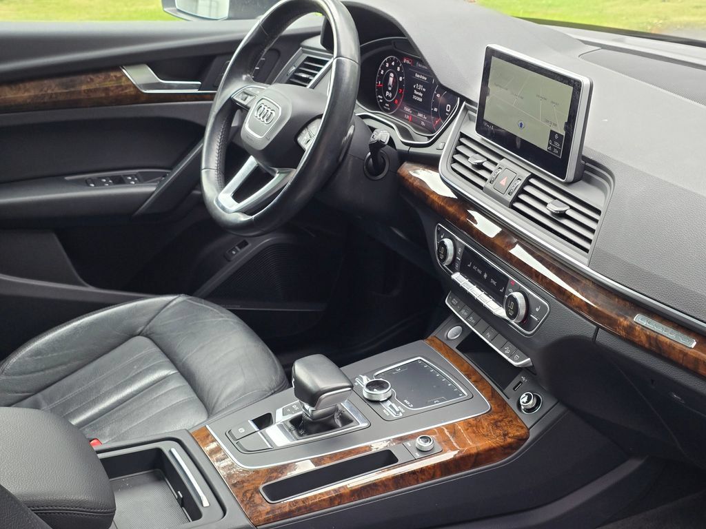 Used 2018 Audi Q5 Prestige w/ Premium Plus Package AWD/4WD image 19