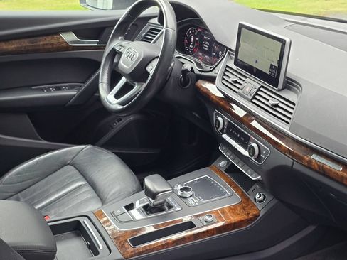 Used 2018 Audi Q5 2.0T Premium Plus w/ Premium Plus Package AWD/4WD image 19