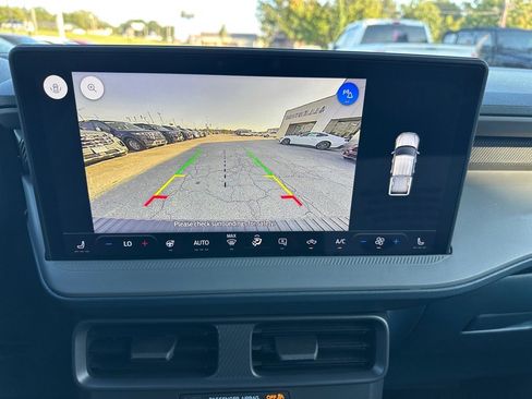 New 2025 Ford Maverick XLT w/ XLT Luxury Package image 17