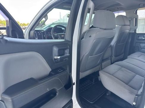 Used 2015 Chevrolet Silverado 2500 W/T w/ WT Convenience Package AWD/4WD image 19
