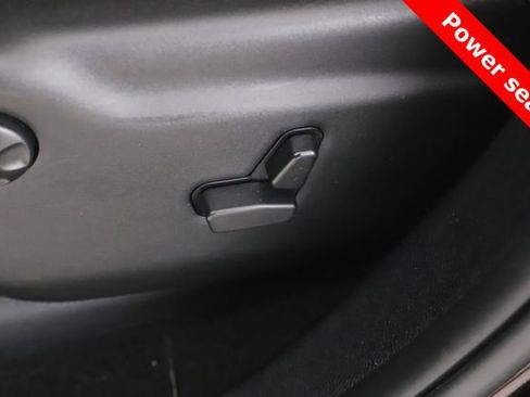 Used 2024 Dodge Durango SXT w/ SXT Blacktop Group image 18