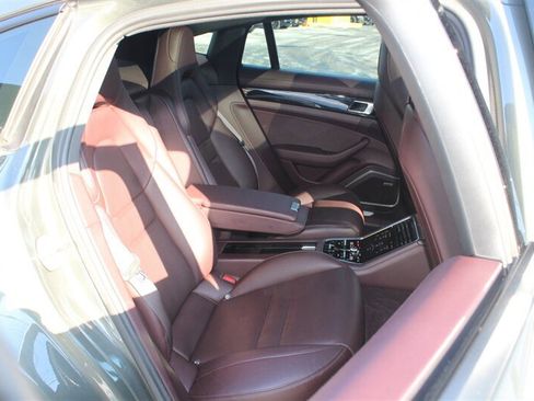 Used 2022 Porsche Panamera 4 AWD/4WD image 19