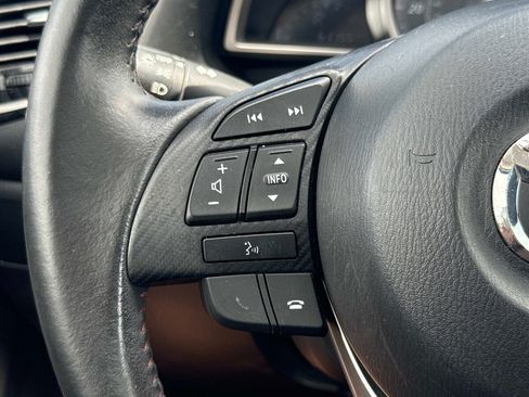 Used 2014 MAZDA MAZDA3 i Grand Touring FWD image 29