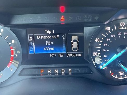 Used 2015 Ford Fusion SE w/ Equipment Group 202A FWD image 21