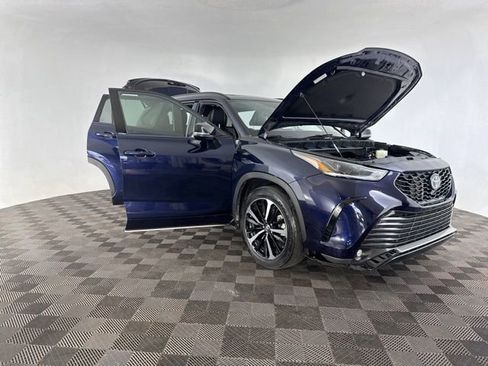 Used 2021 Toyota Highlander XSE image 15