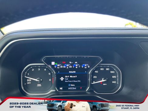 Used 2021 GMC Yukon Denali w/ Denali Premium Package image 29