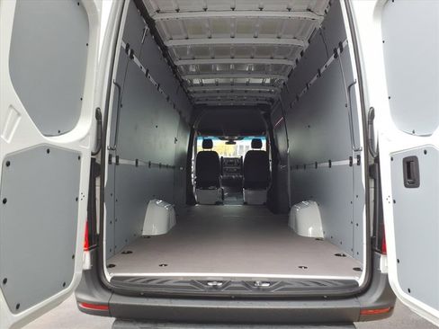 New 2026 Mercedes-Benz Sprinter 2500 image 26