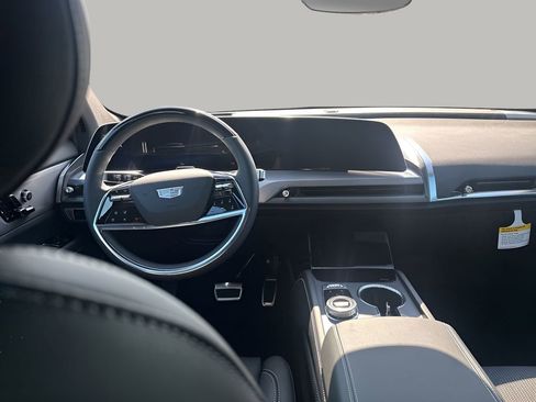 New 2026 Cadillac Vistiq Luxury image 21