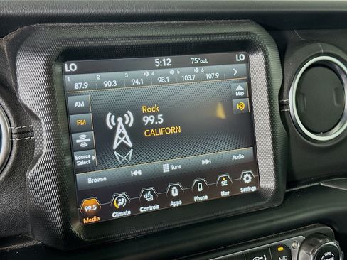 Used 2023 Jeep Wrangler Unlimited Sahara w/ Cold Weather Group AWD/4WD image 19