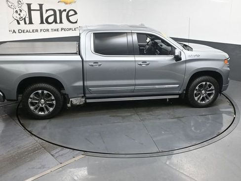 Used 2025 Chevrolet Silverado 1500 High Country w/ Z71 Off-Road Package AWD/4WD image 38