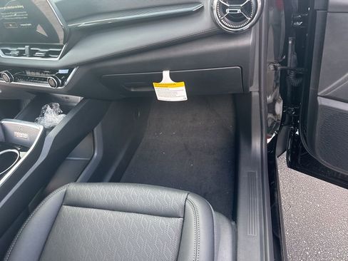 New 2026 Chevrolet Equinox LT w/ Convenience Package II image 24