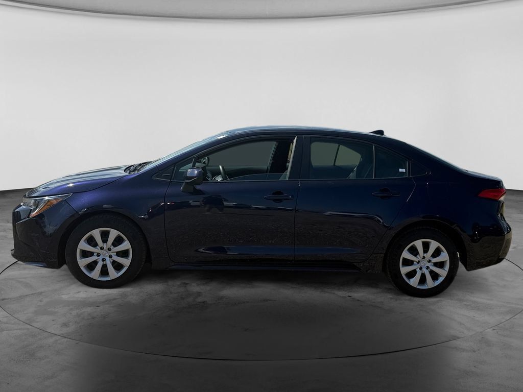 Used 2024 Toyota Corolla LE FWD image 5