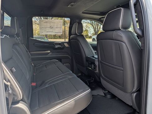 New 2026 GMC Sierra 1500 AT4X AWD/4WD image 29