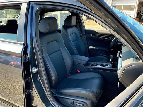 Used 2025 Honda Civic Sport image 7