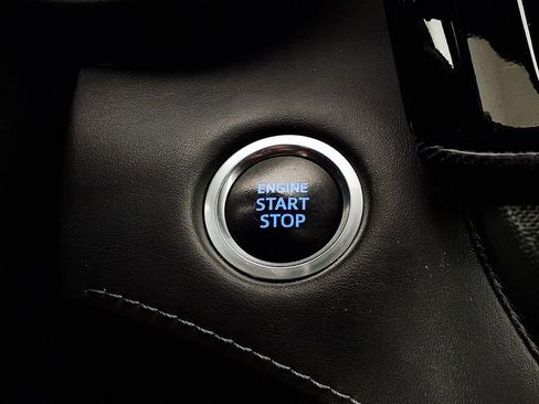 Used 2021 Toyota Highlander XSE FWD image 18