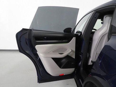 Used 2024 Porsche Macan 4 Electric image 74