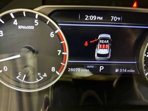 Certified 2023 Nissan Rogue SV image 16