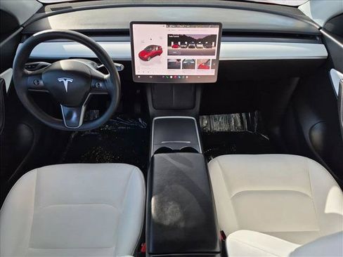 Used 2022 Tesla Model Y Long Range AWD/4WD image 20