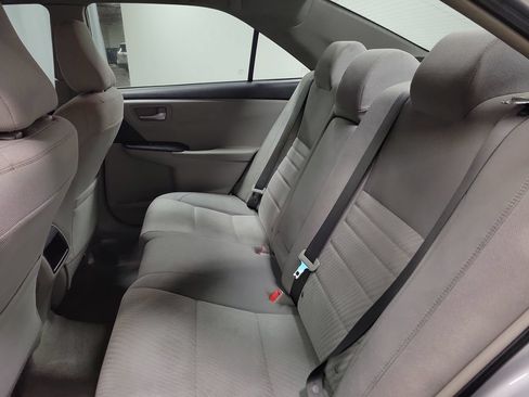 Used 2016 Toyota Camry LE FWD image 27