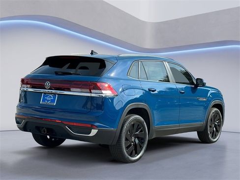 New 2026 Volkswagen Atlas Cross Sport SE image 5