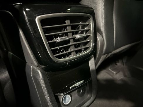 Used 2023 Lincoln Nautilus FWD image 27