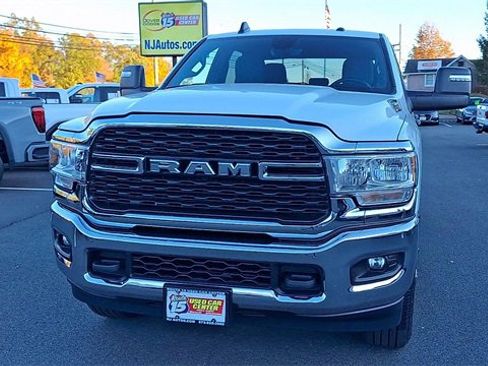 Used 2024 RAM 2500 Big Horn w/ Bed Utility Group image 4