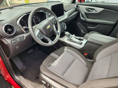 Used 2024 Chevrolet Blazer LT w/ Convenience Package FWD image 8