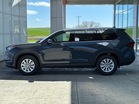 New 2026 Toyota Grand Highlander XLE image 20